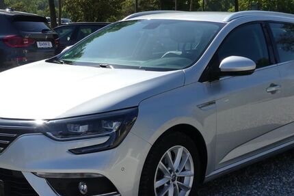 Renault Megane 124.051 km 8.950 &euro; Regensburg 93059