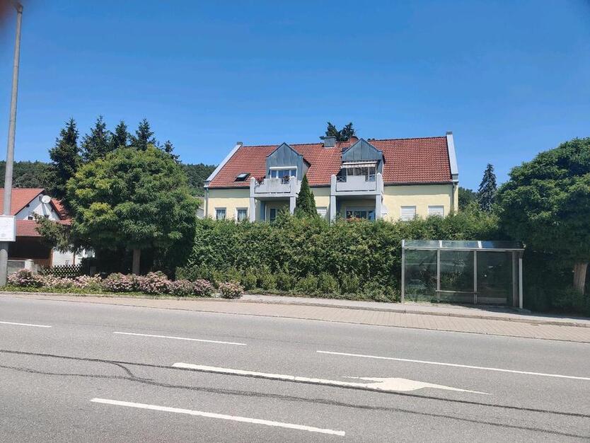 3 ZKB SAD-Ost 74m2, Mansarde 2St., Garage , Kaltmiete 600€