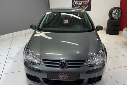 VW Golf 74.000 km 4.499 &euro; Kelheim 93309