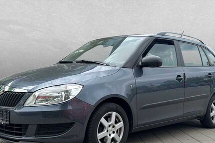 Skoda Fabia 83.400 km 3.140 &euro; Regensburg 93059