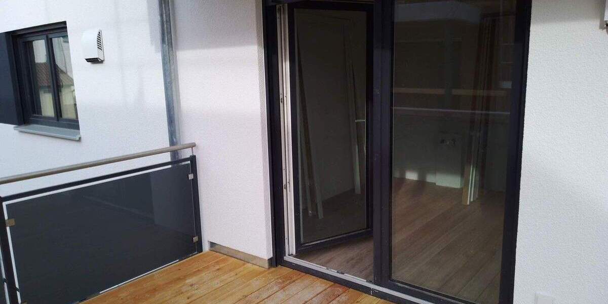 Etagenwohnung Schierling - 2 Zimmer, 61 m&sup2;, 760&euro; | Angebot:25711064