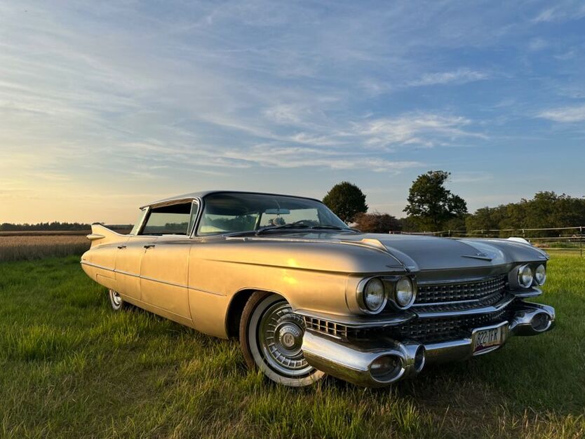 Cadillac Andere 64.123 km 37.900 € Regensburg 93055