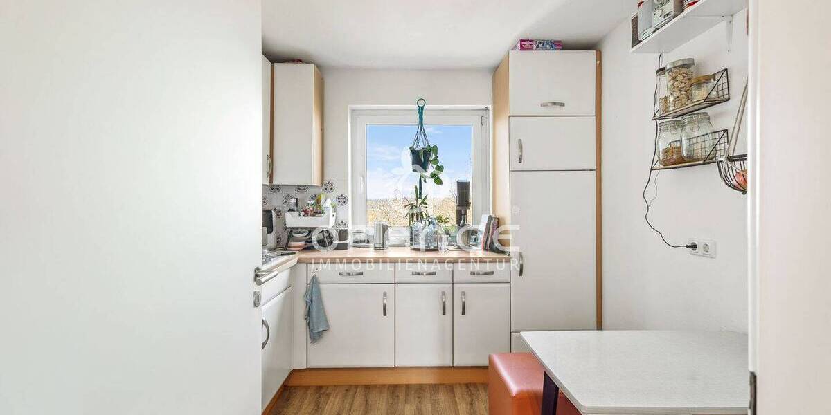 Etagenwohnung Regensburg Großprüfening-Dechbetten-Königswiesen - 4 Zimmer, 100 m&sup2;, 380.000&euro; | Angebot:26228598