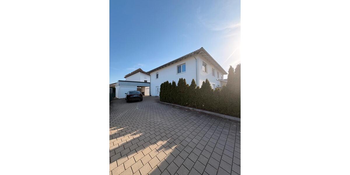 Doppelhaushälfte Aholfing - 4 Zimmer, 140 m&sup2;, 1.480&euro; | Angebot:26343564