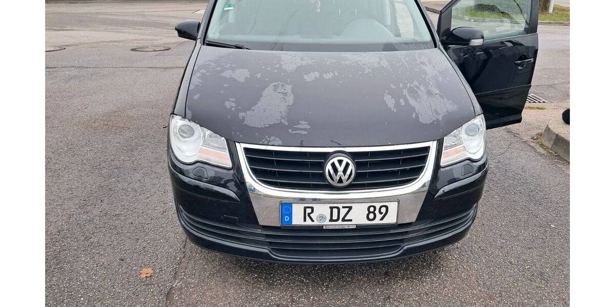 VW Touran 203.000 km 3.650 &euro; Neutraubling 93073