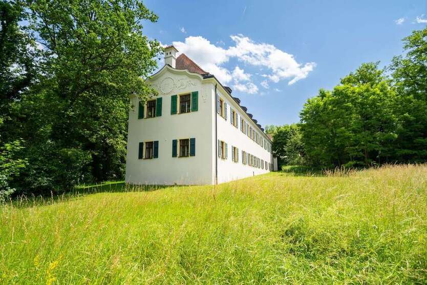Büro in Regensburg 3.500 € 288 m²