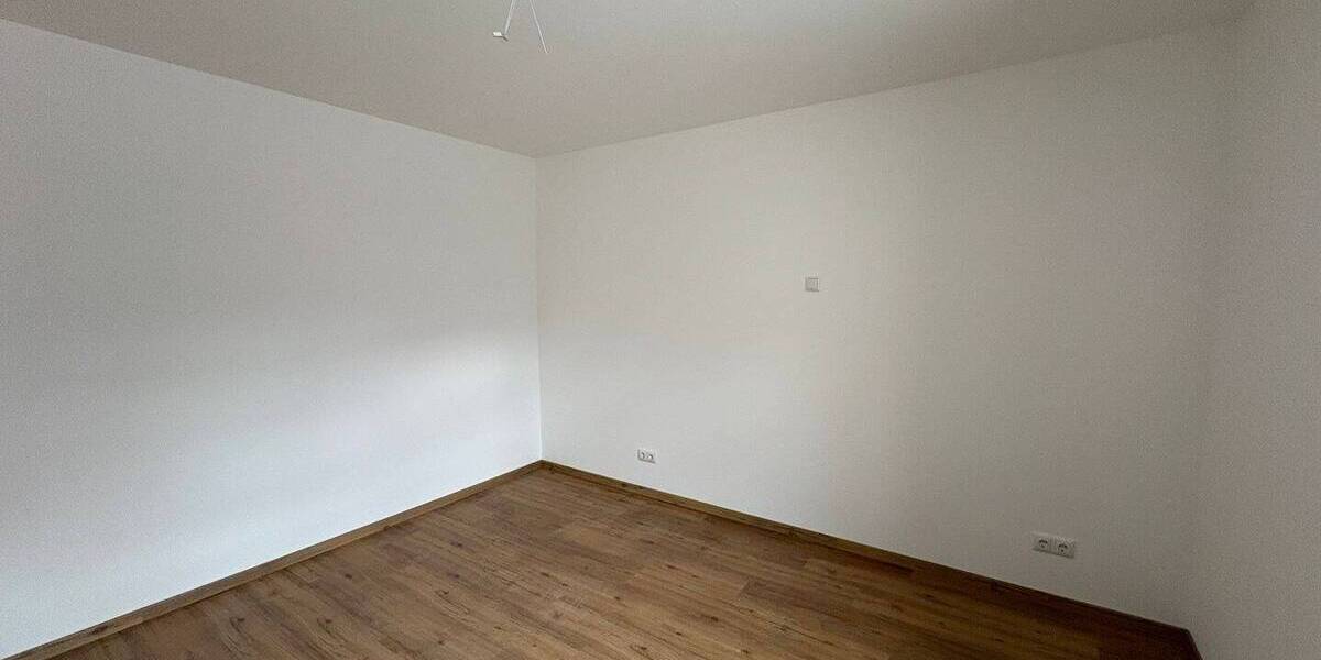 Etagenwohnung Regensburg Innenstadt - 2 Zimmer, 64 m&sup2;, 1.150&euro; | Angebot:26105683