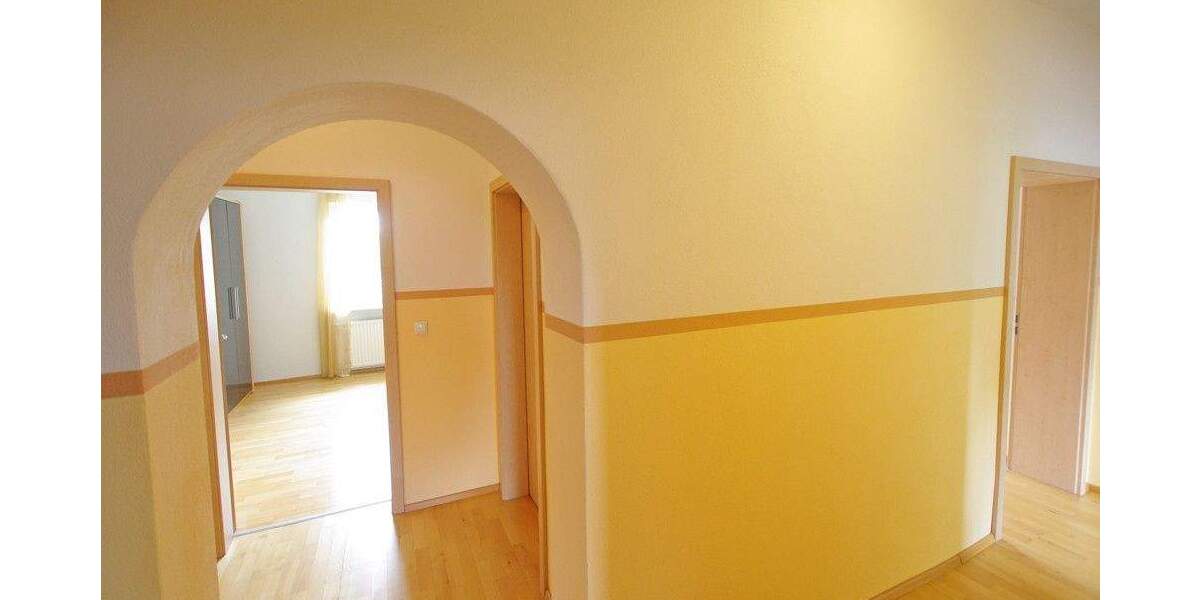 Etagenwohnung Regensburg Ostenviertel - 3 Zimmer, 87 m&sup2;, 790&euro; | Angebot:25775457