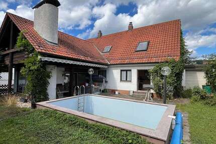 Haus Regensburg / Schwabelweis Schwabelweis - 8 Zimmer, 246 m&sup2;, 595.000&euro; | Angebot:25204509