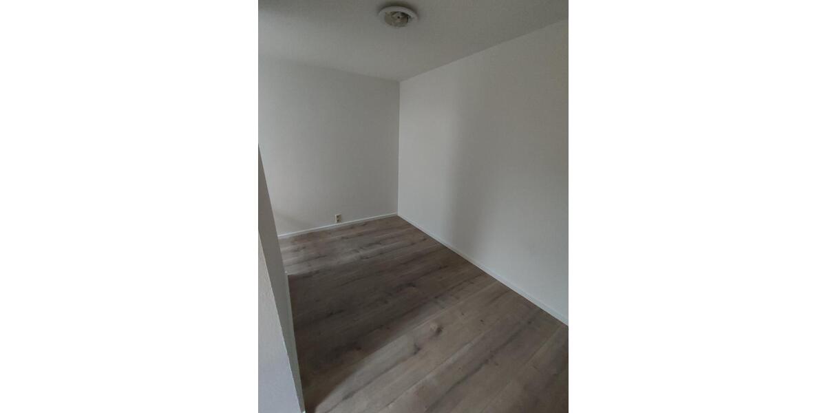 Helle, offene Maisonette-Wohnung mit Balkon im Kasernenviertel 2 zimmer