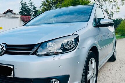 VW Touran 176.500 km 9.900 &euro; Regensburg 93047