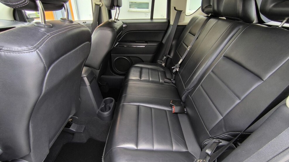 Jeep Compass 122.000 km 8.390 € Regensburg 93019