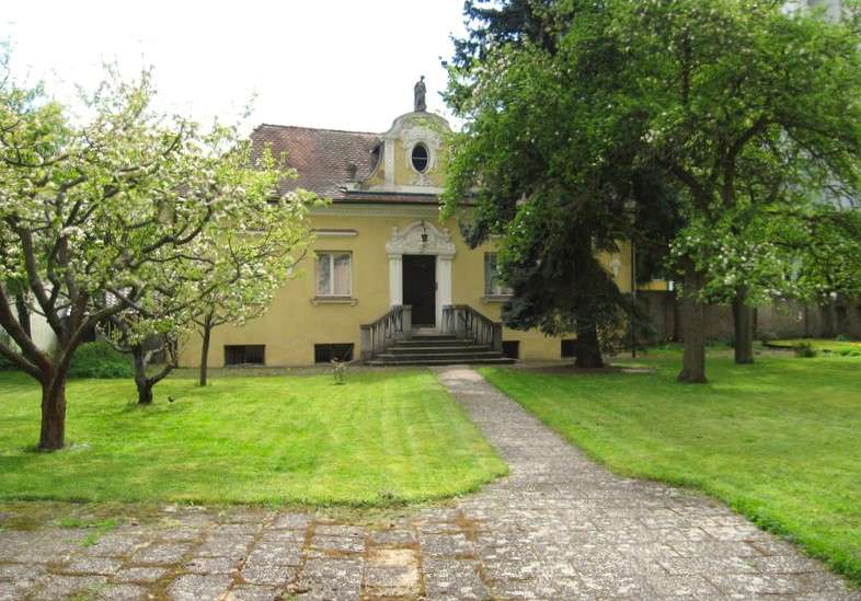 Haus zum Kaufen in Regensburg 1.950.000 € 160 m²