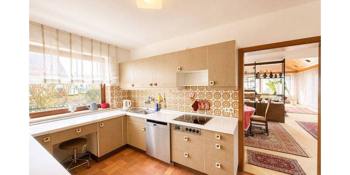 Einfamilienhaus Pentling - 8 Zimmer, 280 m&sup2;, 485.000&euro; | Angebot:26778889
