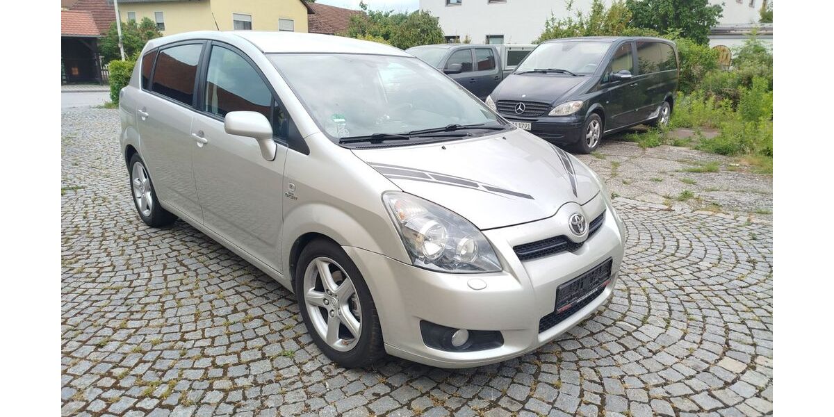 Toyota Corolla Verso 287.000 km 1.699 &euro; Regensburg 93055
