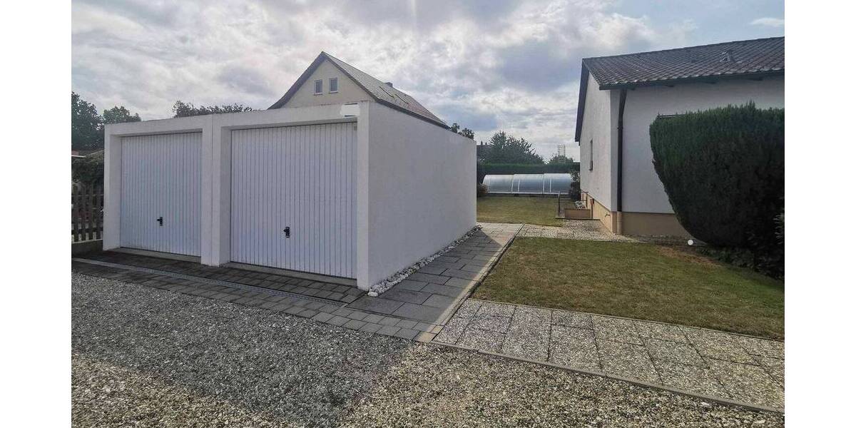 Bungalow Obertraubling - 7 Zimmer, 174 m&sup2;, 725.000&euro; | Angebot:26588976