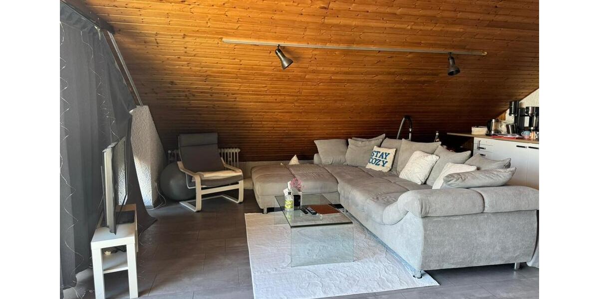 Dachgeschoßwohnung Regensburg Galgenberg - 2 Zimmer, 50 m&sup2;, 800&euro; | Angebot:26407134