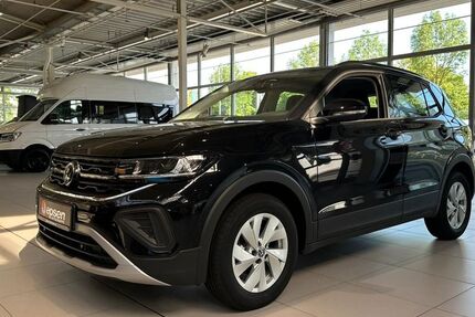 VW T-Cross 1.666 km 24.970 &euro; Regensburg 93053