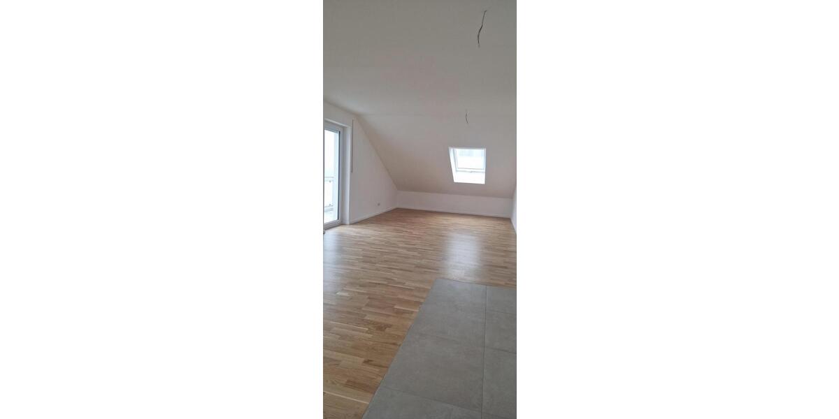 Moderne DG-Neubauwohnung nähe Uniklinikum Regensburg 2 zimmer