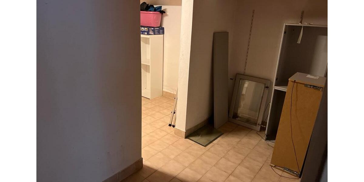 Haus in Tegernheim 100m2, plus 500m2 Grundstück mit Terasse 3 zimmer