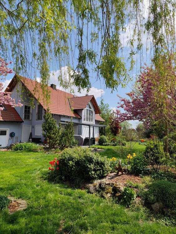 Haus zum Kaufen in Langenerling 780.000 € 200 m²