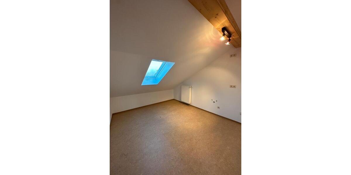 Reihenhaus Bad Abbach - 12 Zimmer, 188 m&sup2;, 2.050&euro; | Angebot:27620979