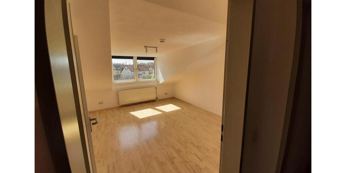 Dachgeschoßwohnung Regensburg Galgenberg - 1 Zimmer, 21 m&sup2;, 368&euro; | Angebot:26336126