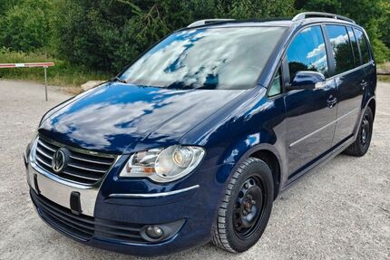 VW Touran 226.070 km 3.999 &euro; Bad Abbach 93077