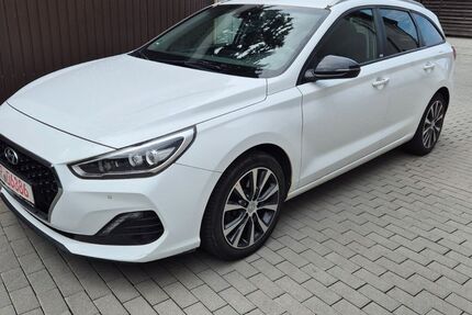 Hyundai i30 88.500 km 9.450 &euro; Lappersdorf (Nähe Regensburg) 93138