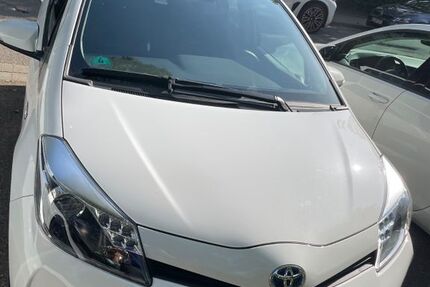 Toyota Yaris 90.000 km 9.600 &euro; Regensburg 93049