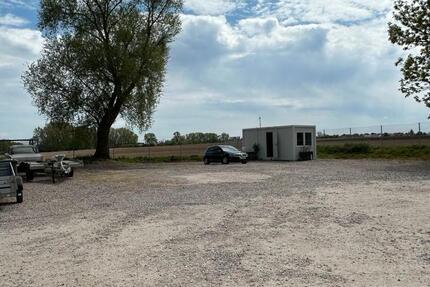 Gewerbefläche mit Büroeinheit und Außenstellplätzen zu vermieten zimmer