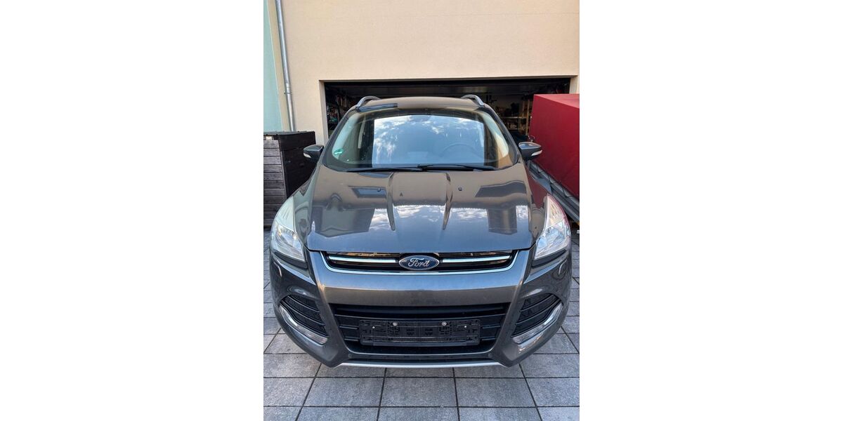 Ford Kuga 156.500 km 11.950 &euro; Maxhütte-Haidhof 93142