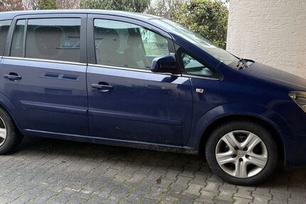 Opel Zafira 78.000 km 8.000 &euro; Obertraubling 93083