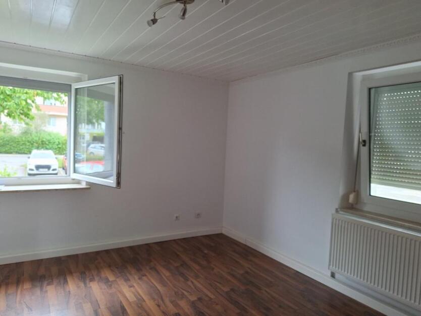 Helle 2 Zimmer Erdgeschoßwohnung