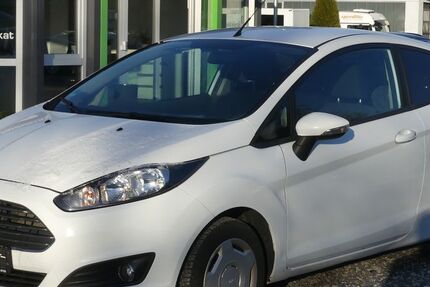 Ford Fiesta 168.192 km 2.450 € Regensburg 93059
