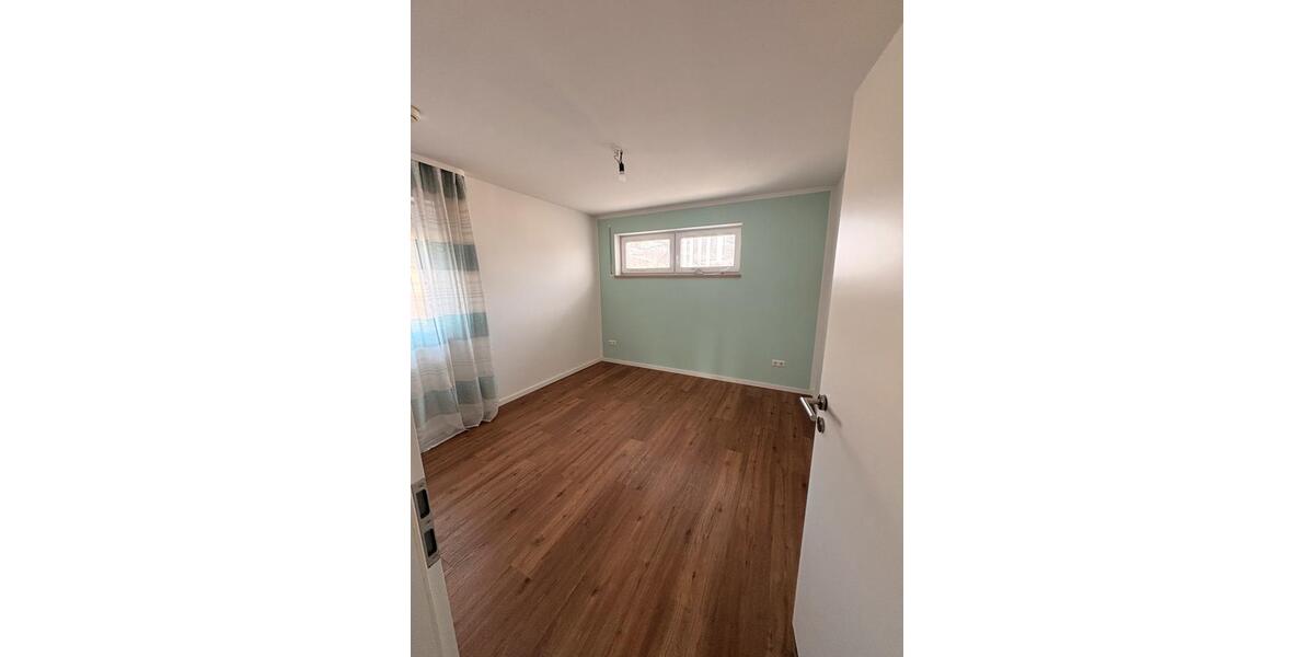 Doppelhaushälfte Aholfing - 4 Zimmer, 140 m&sup2;, 1.480&euro; | Angebot:26343564