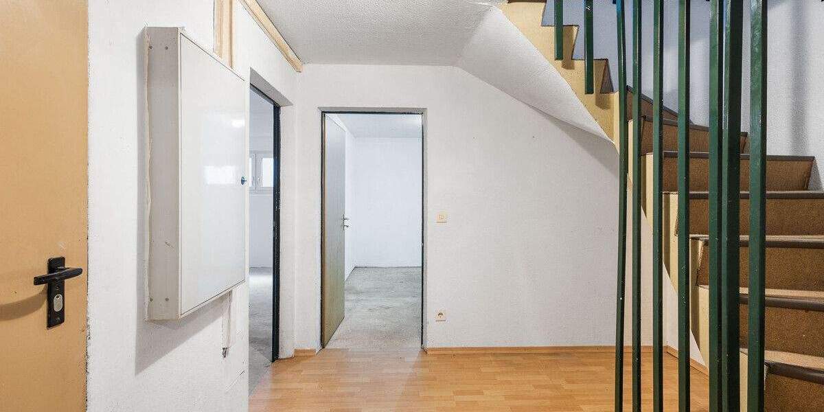 Reihenmittelhaus Regensburg Ostenviertel - 5 Zimmer, 136 m&sup2;, 499.000&euro; | Angebot:25071682