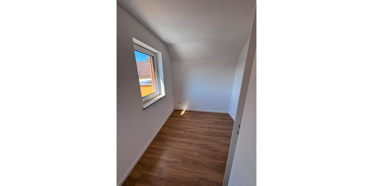 Etagenwohnung Langquaid - 3 Zimmer, 69 m&sup2;, 900&euro; | Angebot:26677653