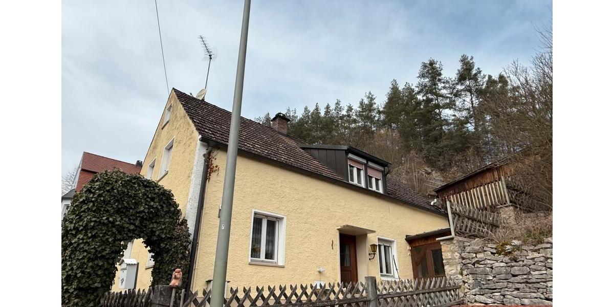 Einfamilienhaus Burglengenfeld - 6 Zimmer, 90 m&sup2;, 150.000&euro; | Angebot:26049165