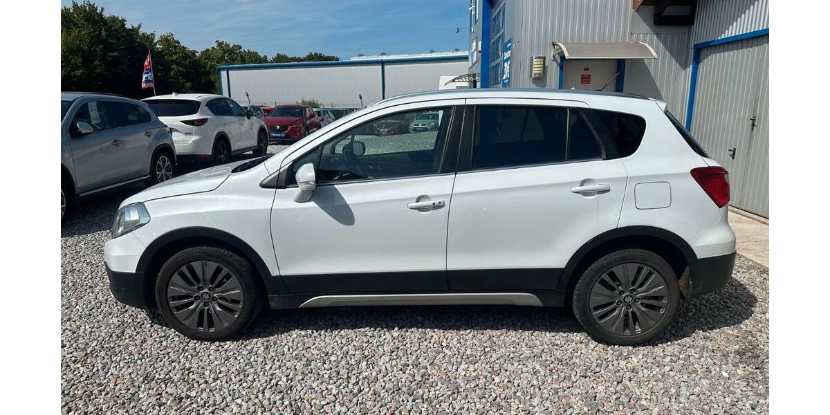Suzuki (SX4) S-Cross 145.858 km 10.900 &euro; Alteglofsheim bei Regensburg 93087