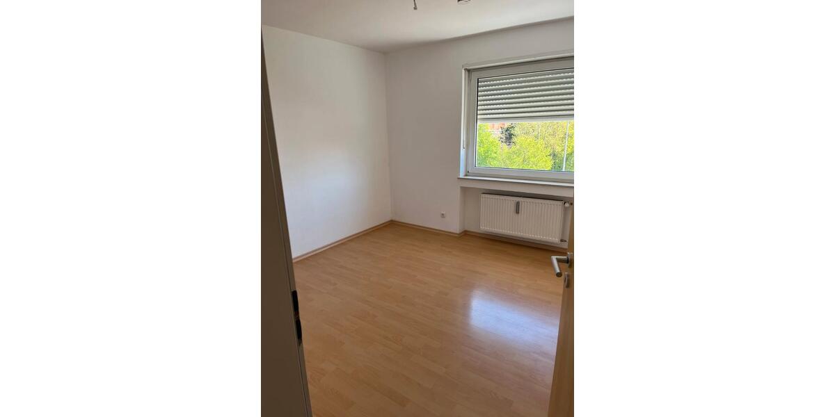 Etagenwohnung Regensburg Das Dörnberg - 4 Zimmer, 91 m&sup2;, 1.280&euro; | Angebot:26476736