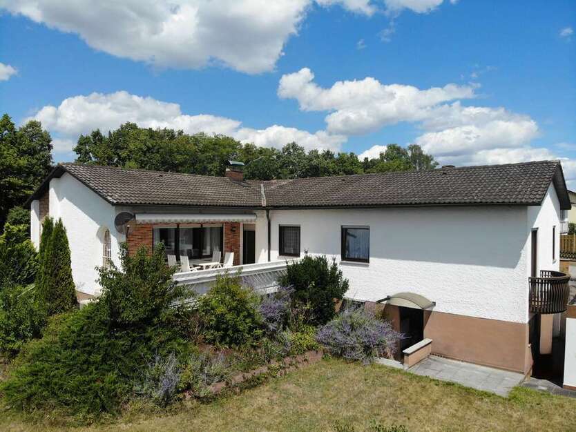 Haus zum Kaufen in Burglengenfeld 430.000 € 129 m²