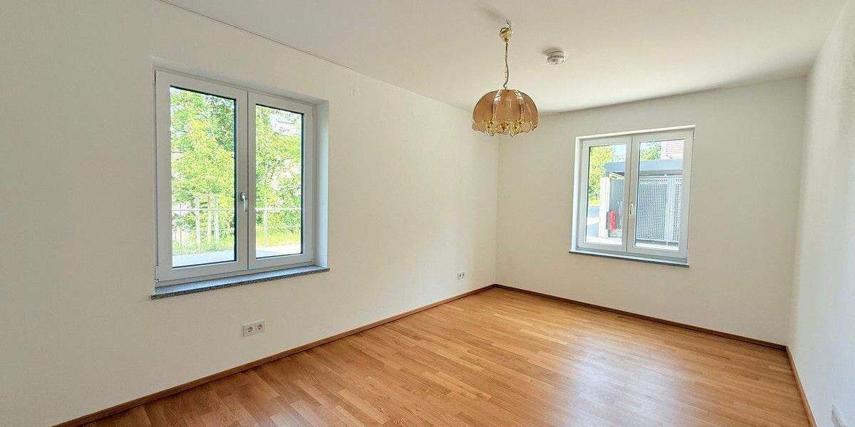 Etagenwohnung Burglengenfeld - 2 Zimmer, 69 m&sup2;, 840&euro; | Angebot:25071685