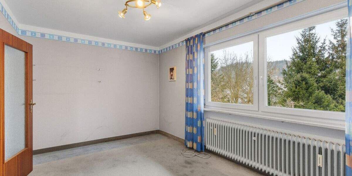 Einfamilienhaus Undorf Undorf - 7 Zimmer, 208 m&sup2;, 599.000&euro; | Angebot:24826005