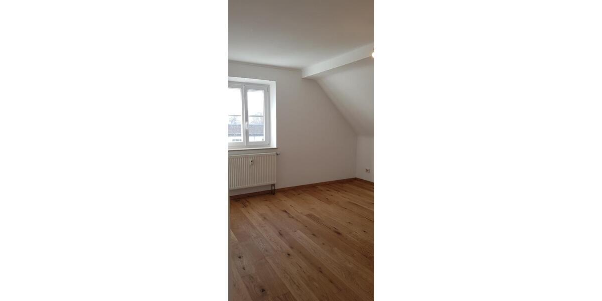Dachgeschoßwohnung Regensburg Gallingkofen - 2.5 Zimmer, 61 m&sup2;, 280.000&euro; | Angebot:26626585