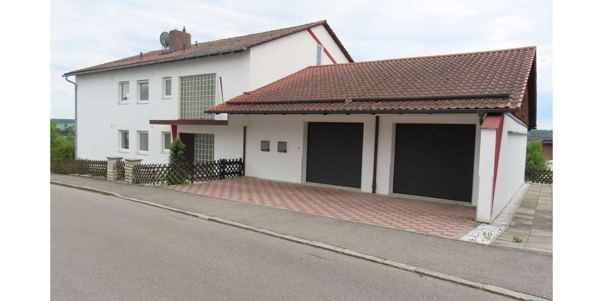 Haus zum Kaufen in Mallersdorf-Pfaffenberg 554.000 € 232 m² 9 zimmer