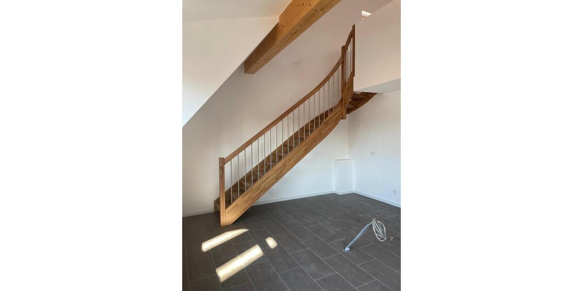 Maisonettenwohnung Langquaid - 3 Zimmer, 83 m&sup2;, 850&euro; | Angebot:26039851