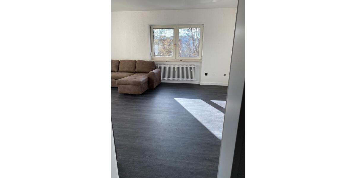 Etagenwohnung Regensburg Galgenberg - 3 Zimmer, 82 m&sup2;, 1.300&euro; | Angebot:26689379
