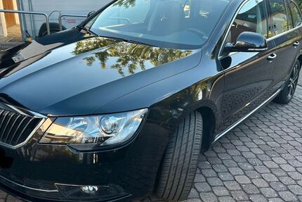 Skoda Superb 172.000 km 9.000 &euro; Zeitlarn 93197