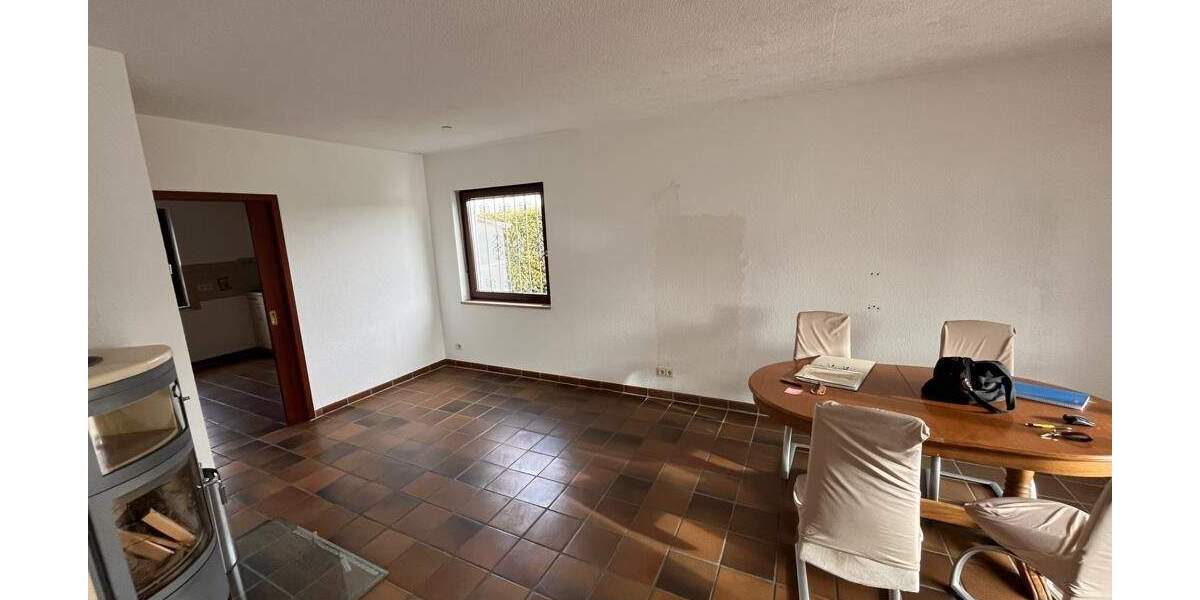 Reihenendhaus Neutraubling - 6 Zimmer, 152 m&sup2;, 498.000&euro; | Angebot:23853071